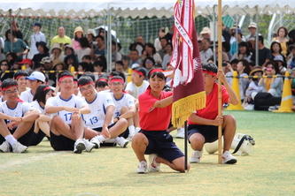 閉会式にて。総合優勝は赤ブロックでした。