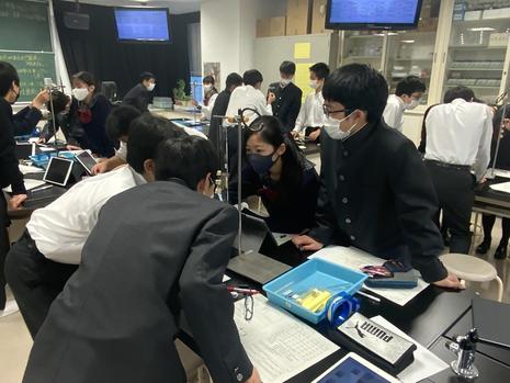 真剣な眼差し