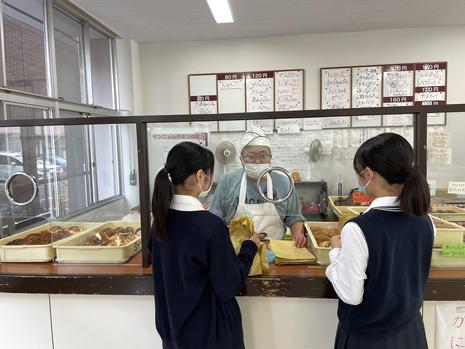 考査の合間に パン屋さん